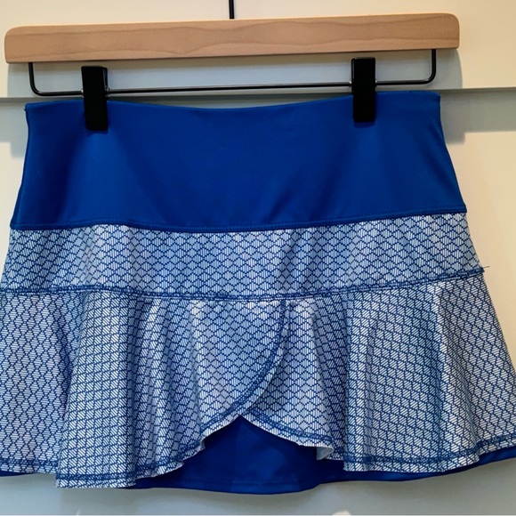 Lucky In Love Women's Tennis Golf Workout Skirt Skort Blue White Pattern… - Picture 2 of 3